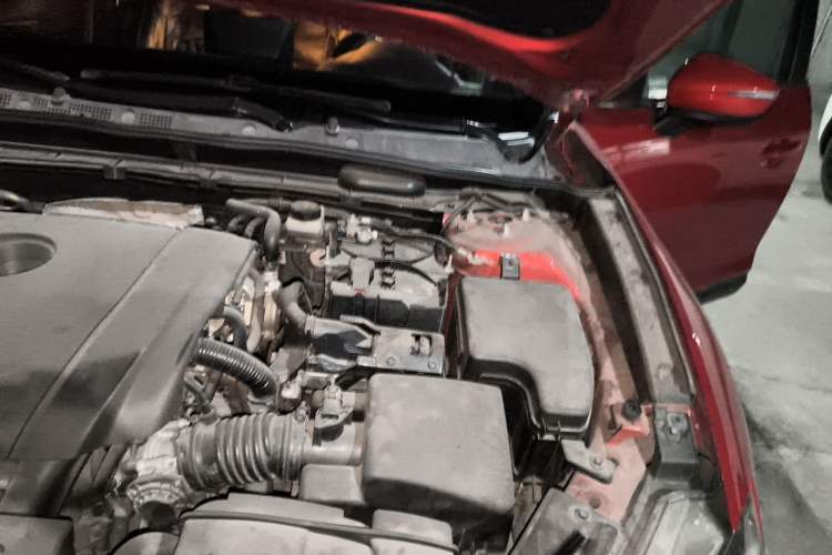 Used Mazda CX-4 2016 2.0L Automatic 2WD Blue Sky Dynamic Leather Edition Engine Bay Left