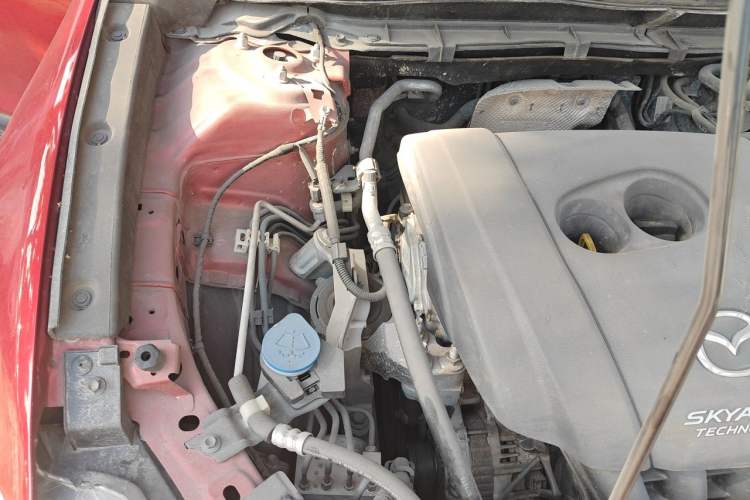 Used Mazda CX-4 2016 2.0L Automatic 2WD Blue Sky Luxury Edition Engine Bay Right