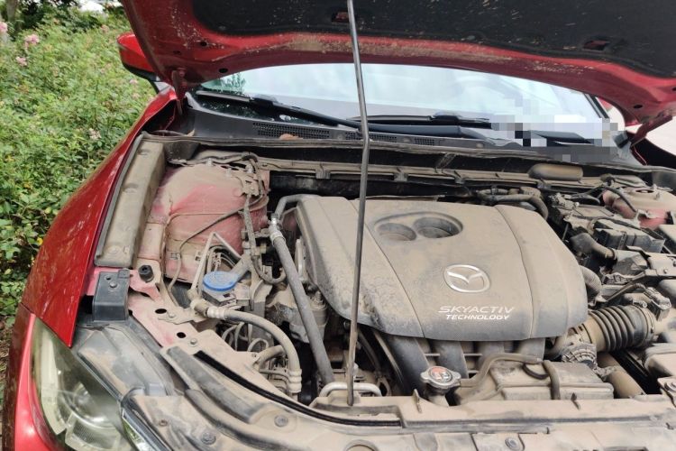 Used Mazda CX-4 2016 2.0L Automatic 2WD Blue Sky Dynamic Edition Engine Bay Right