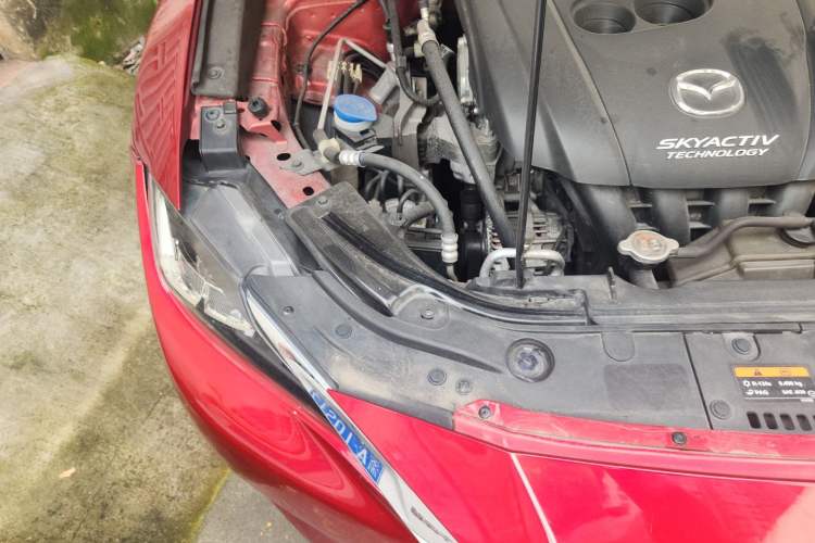 Used Mazda CX-4 2016 2.0L Automatic Two-Wheel Drive Blue Sky Leading Edition Engine Bay Right