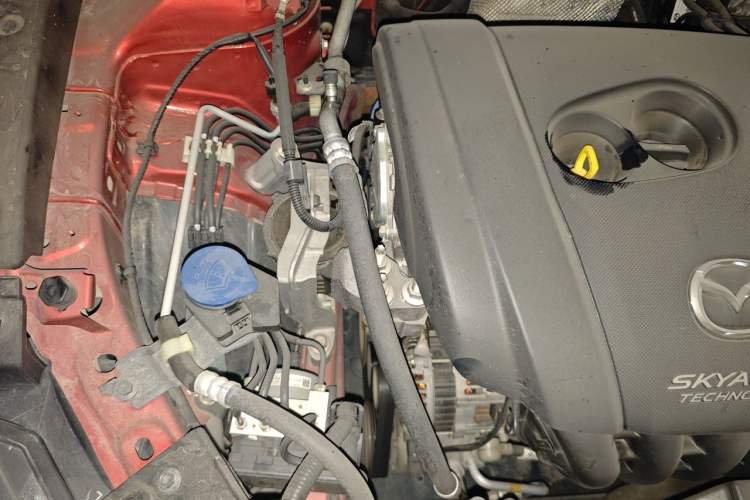 Used Mazda CX-4 2016 2.0L Automatic 2WD Blue Sky Dynamic Leather Edition Engine Bay Right