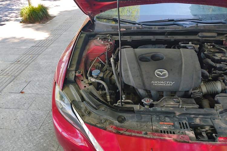 Used Mazda CX-4 2016 2.0L Automatic 2WD Blue Sky Luxury Edition Engine Bay Right