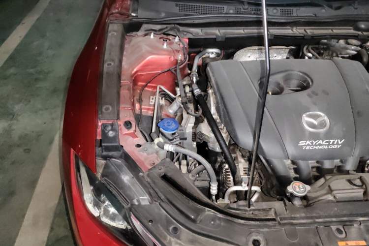 Used Mazda CX-4 2016 2.0L Automatic 2WD Blue Sky Luxury Edition Engine Bay Right