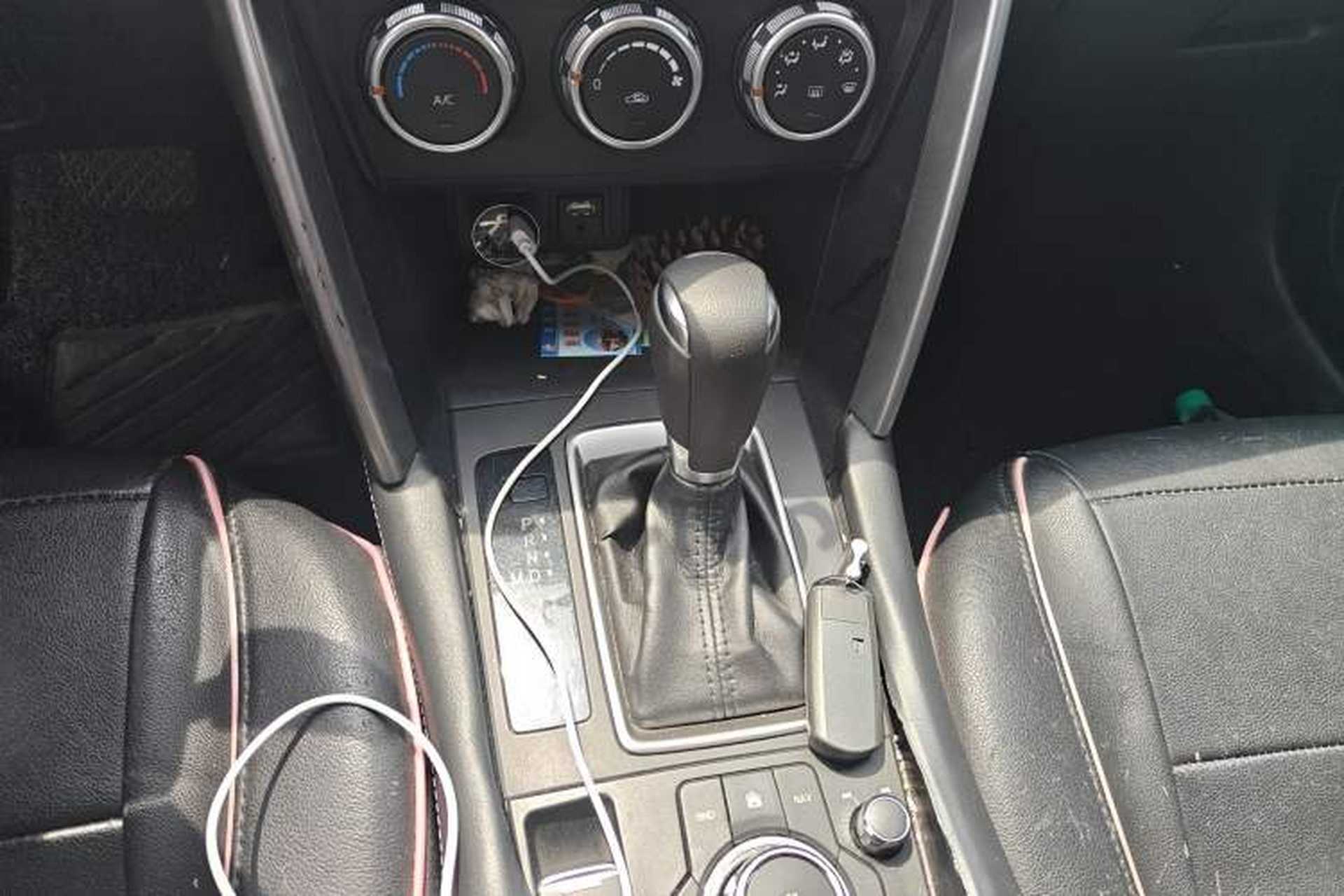 Used Mazda CX-4 2016 2.0L Automatic 2WD Blue Sky Dynamic Edition Gear Lever
