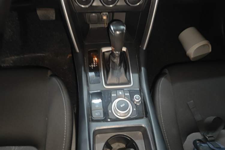 Used Mazda CX-4 2016 2.0L Automatic 2WD Blue Sky Dynamic Edition Gear Lever