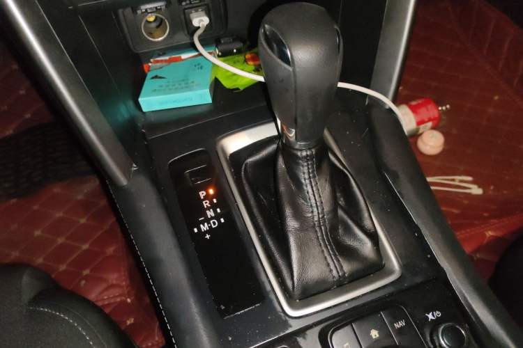Used Mazda CX-4 2016 2.0L Automatic 2WD Blue Sky Dynamic Edition Gear Lever