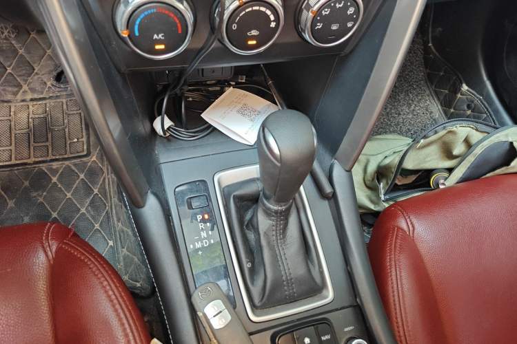 Used Mazda CX-4 2016 2.0L Automatic 2WD Blue Sky Dynamic Edition Gear Lever