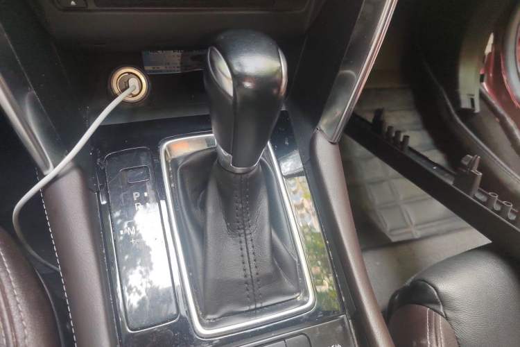 Used Mazda CX-4 2016 2.0L Automatic 2WD Blue Sky Luxury Edition Gear Lever