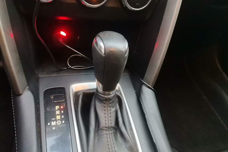 Used Mazda CX-4 2016 2.0L Automatic 2WD Blue Sky Dynamic Edition Gear Lever