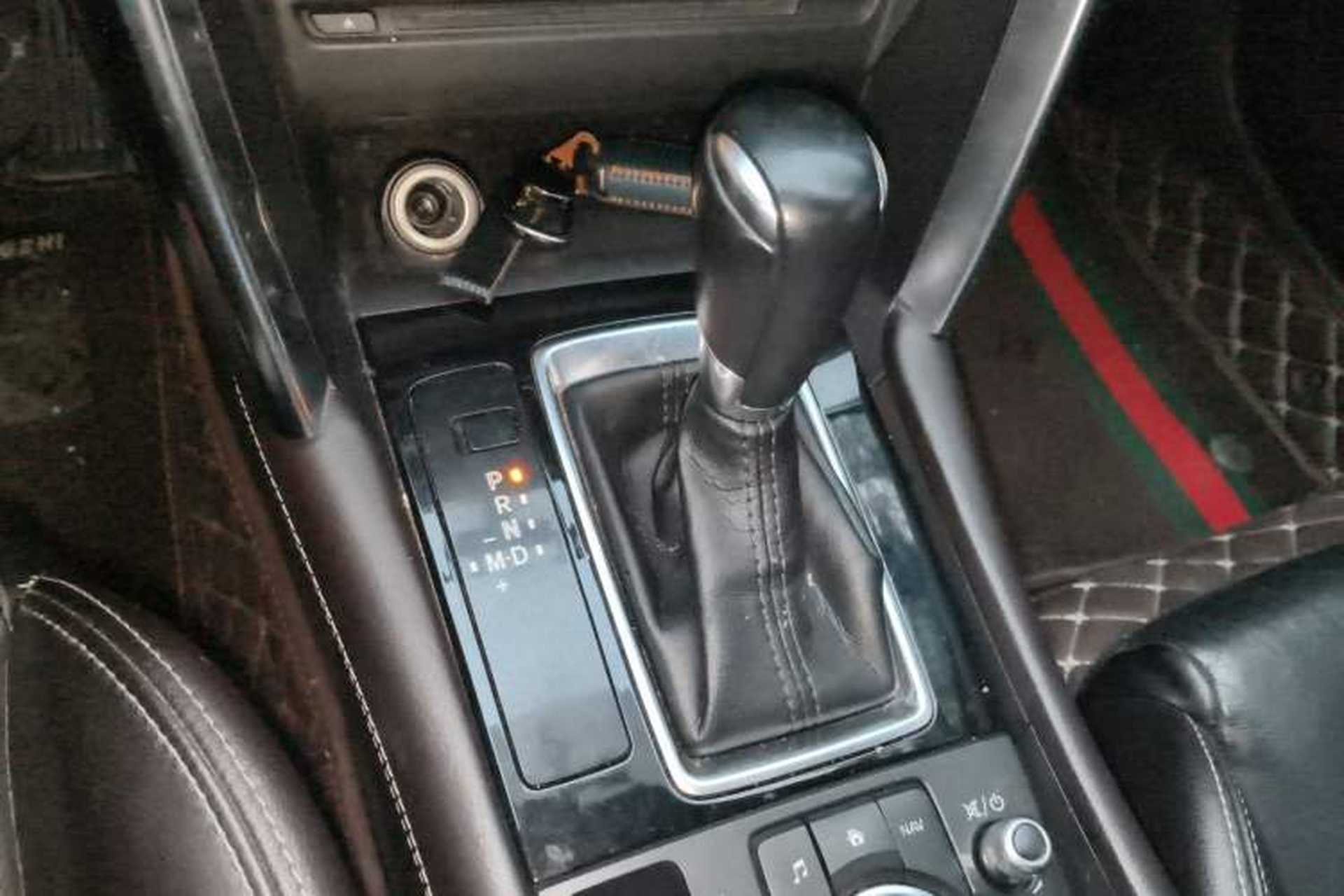 Used Mazda CX-4 2016 2.0L Automatic 2WD Blue Sky Luxury Edition Gear Lever