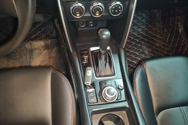 Used Mazda CX-4 2016 2.0L Automatic 2WD Blue Sky Dynamic Edition Gear Lever