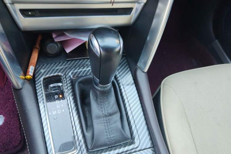 Used Mazda CX-4 2016 2.5L Automatic 4x4 Sky Blue Passion Edition Gear Lever