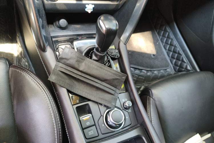 Used Mazda CX-4 2016 2.0L Automatic 2WD Blue Sky Luxury Edition Gear Lever