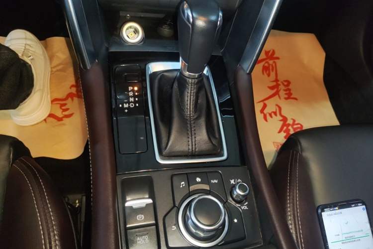Used Mazda CX-4 2016 2.0L Automatic 2WD Blue Sky Luxury Edition Gear Lever