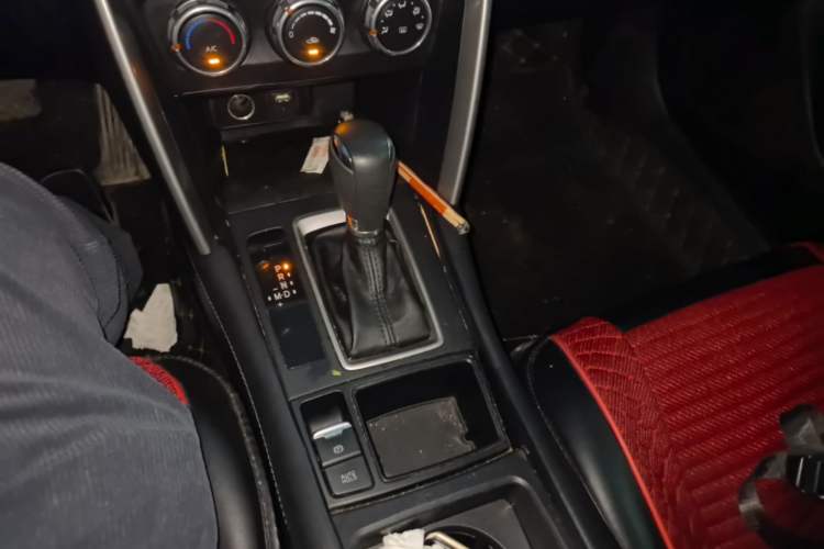 Used Mazda CX-4 2016 2.0L Automatic 2WD Blue Sky Dynamic Edition Gear Lever