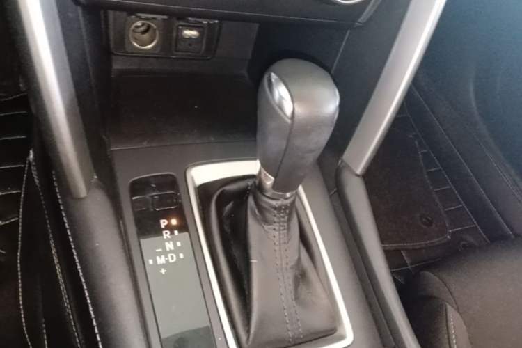 Used Mazda CX-4 2016 2.0L Automatic 2WD Blue Sky Dynamic Edition Gear Lever