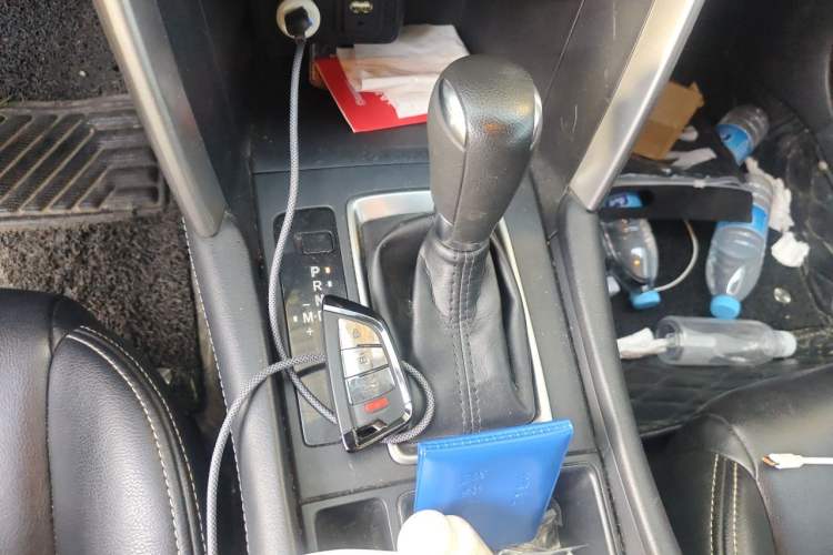 Used Mazda CX-4 2016 2.0L Automatic 2WD Blue Sky Dynamic Edition Gear Lever