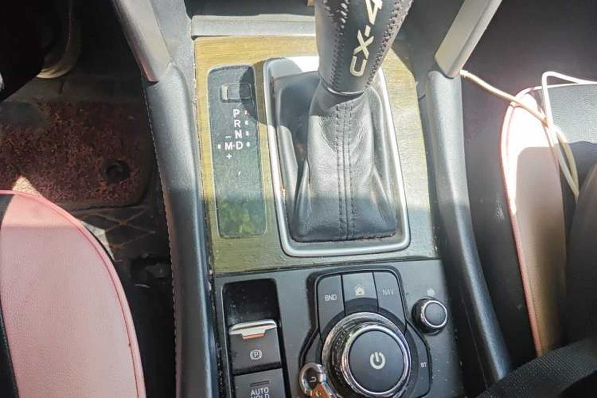 Used Mazda CX-4 2016 2.0L Automatic 2WD Blue Sky Dynamic Edition Gear Lever