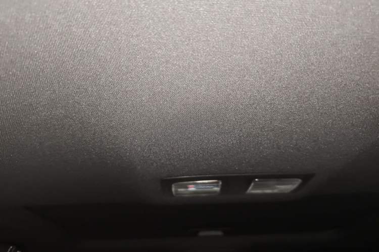 Used Mazda CX-4 2016 2.0L Automatic 2WD Blue Sky Luxury Edition Headliner