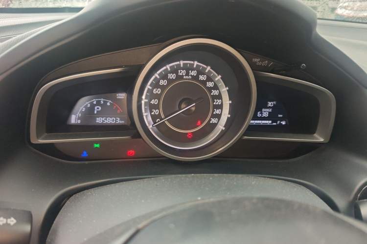 Used Mazda CX-4 2016 2.0L Automatic 2WD Blue Sky Dynamic Leather Edition Instrument Cluster
