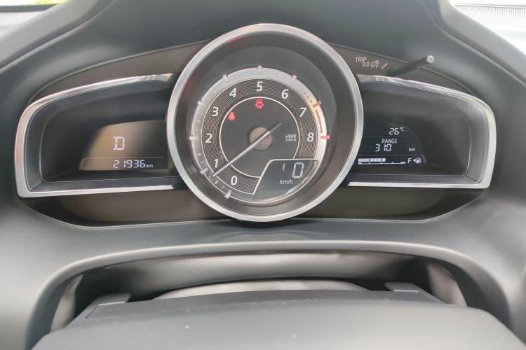 Used Mazda CX-4 2016 2.0L Automatic Two-Wheel Drive Blue Sky Leading Edition Instrument Cluster