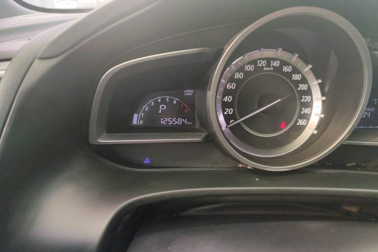 Used Mazda CX-4 2016 2.0L Automatic 2WD Blue Sky Dynamic Edition Instrument Cluster