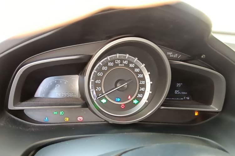 Used Mazda CX-4 2016 2.0L Automatic 2WD Blue Sky Luxury Edition Instrument Cluster