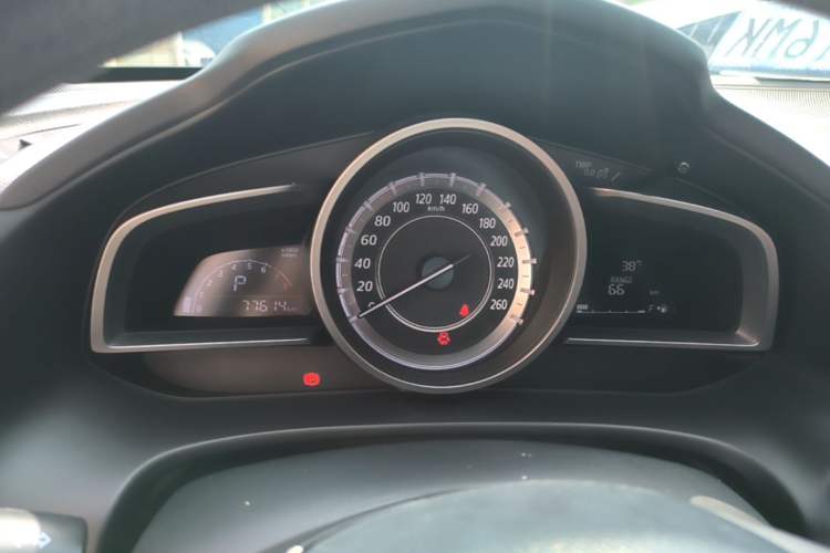 Used Mazda CX-4 2016 2.0L Automatic 2WD Blue Sky Dynamic Edition Instrument Cluster