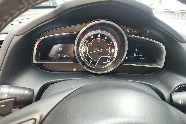 Used Mazda CX-4 2016 2.0L Automatic Two-Wheel Drive Blue Sky Leading Edition Instrument Cluster