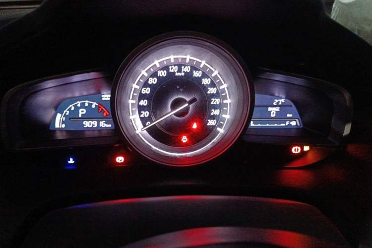 Used Mazda CX-4 2016 2.0L Automatic 2WD Blue Sky Luxury Edition Instrument Cluster