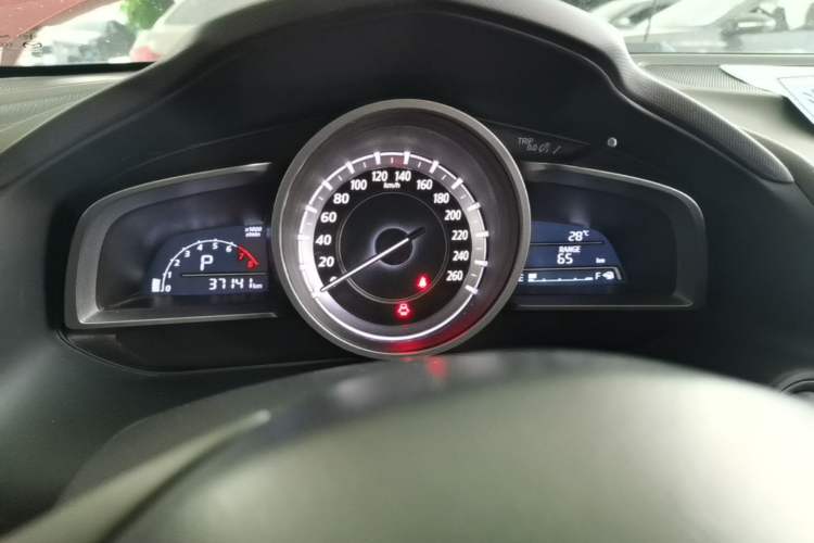 Used Mazda CX-4 2016 2.0L Automatic 2WD Blue Sky Dynamic Edition Instrument Cluster