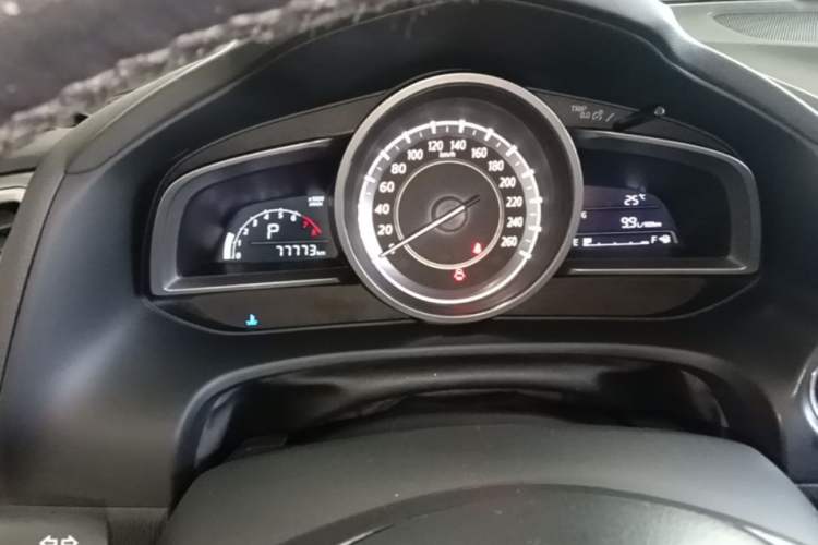 Used Mazda CX-4 2016 2.0L Automatic 2WD Blue Sky Dynamic Edition Instrument Cluster