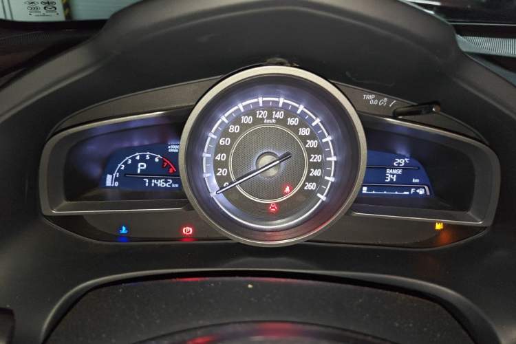 Used Mazda CX-4 2016 2.0L Automatic 2WD Blue Sky Luxury Edition Instrument Cluster