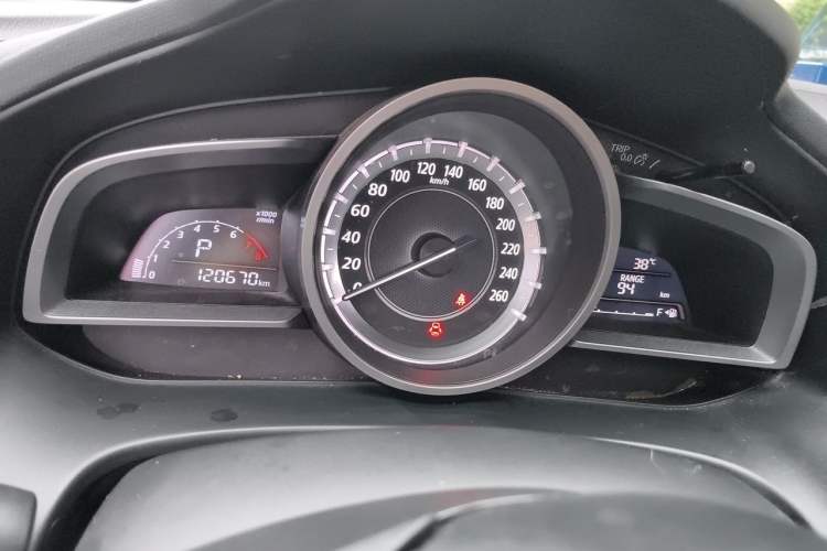 Used Mazda CX-4 2016 2.0L Automatic 2WD Blue Sky Luxury Edition Instrument Cluster