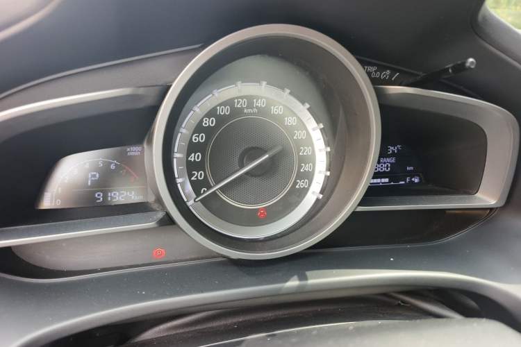 Used Mazda CX-4 2016 2.0L Automatic 2WD Blue Sky Dynamic Edition Instrument Cluster