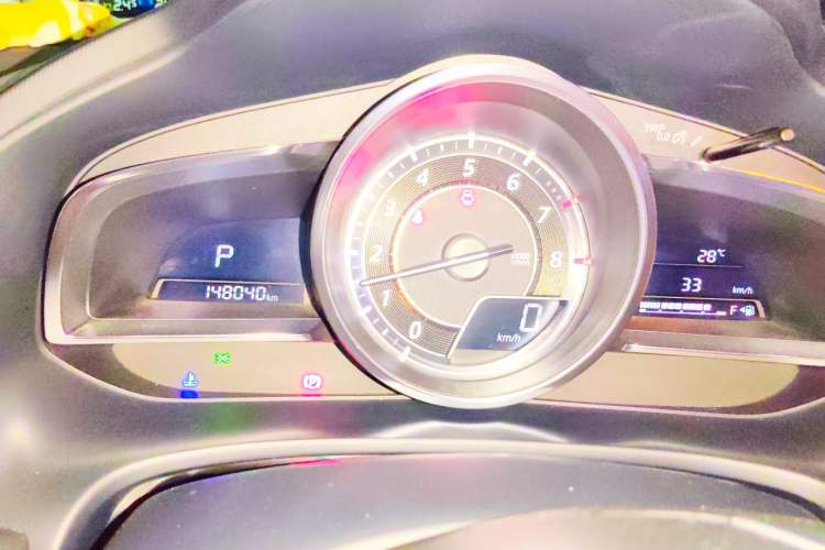 Used Mazda CX-4 2016 2.0L Automatic Two-Wheel Drive Blue Sky Leading Edition Instrument Cluster