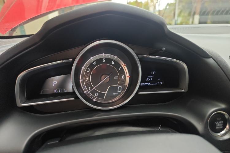Used Mazda CX-4 2016 2.0L Automatic Two-Wheel Drive Blue Sky Leading Edition Instrument Cluster