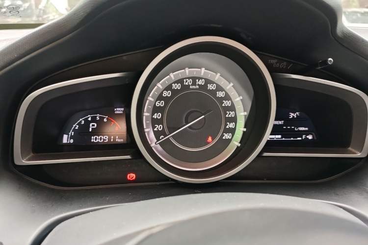 Used Mazda CX-4 2016 2.5L Automatic 4x4 Sky Blue Passion Edition Instrument Cluster