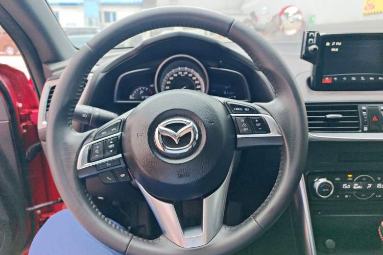 Used Mazda CX-4 2016 2.0L Automatic 2WD Blue Sky Luxury Edition Interior 1