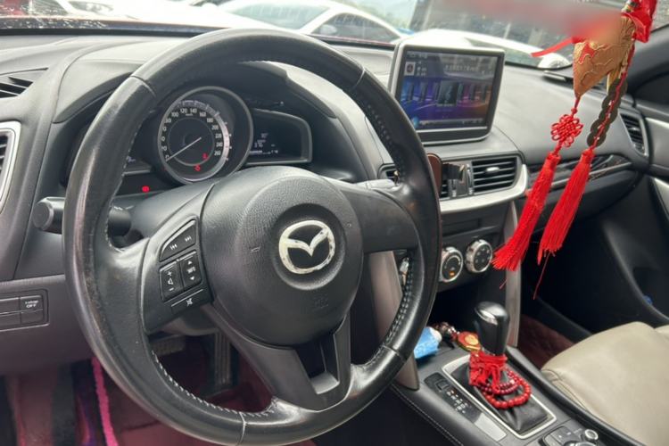 Used Mazda CX-4 2016 2.0L Automatic 2WD Blue Sky Dynamic Edition Interior 1