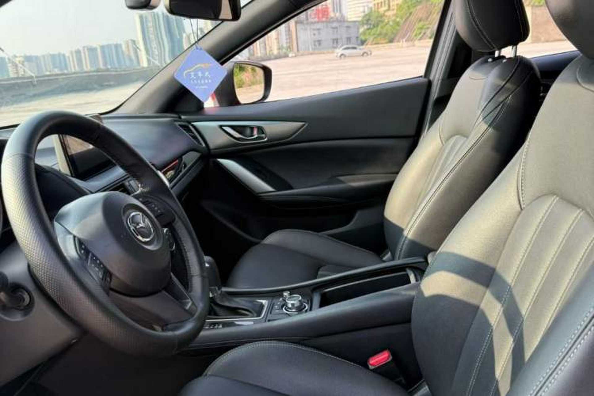 Used Mazda CX-4 2016 2.0L Automatic 2WD Blue Sky Dynamic Edition Interior 2