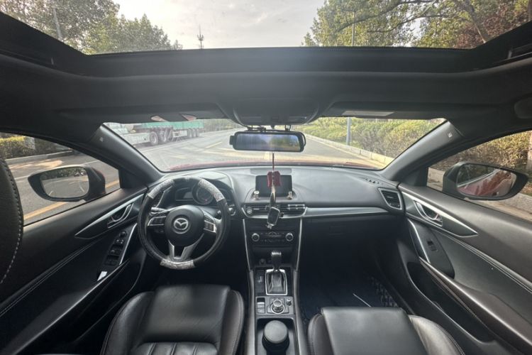 Used Mazda CX-4 2016 2.0L Automatic 2WD Blue Sky Luxury Edition Interior 2