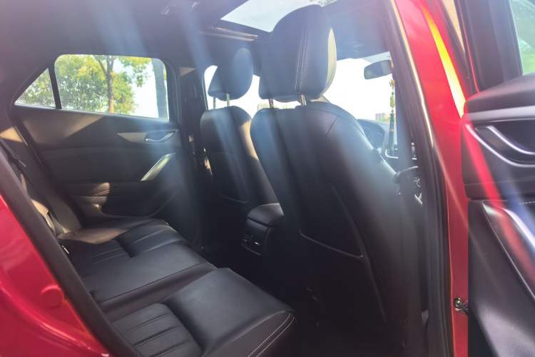 Used Mazda CX-4 2016 2.0L Automatic 2WD Blue Sky Luxury Edition Interior 2