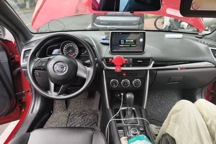 Used Mazda CX-4 2016 2.0L Automatic 2WD Blue Sky Dynamic Edition Interior 2