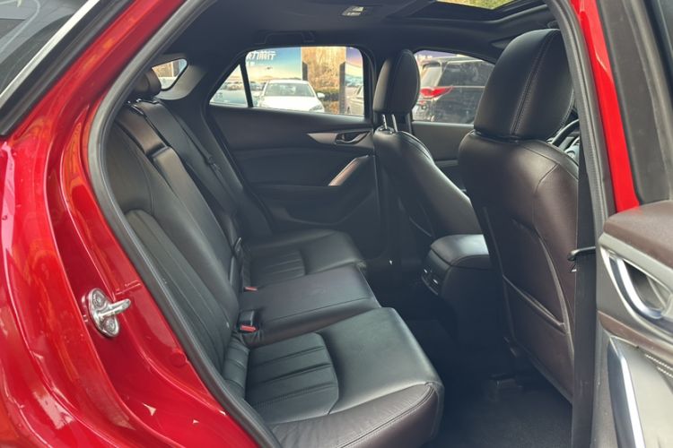 Used Mazda CX-4 2016 2.0L Automatic 2WD Blue Sky Luxury Edition Interior 4