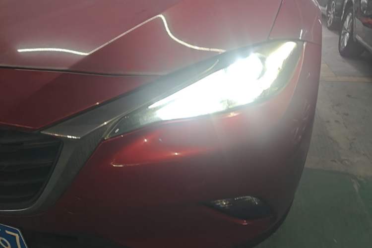 Used Mazda CX-4 2016 2.0L Automatic 2WD Blue Sky Dynamic Edition Left Front Headlight