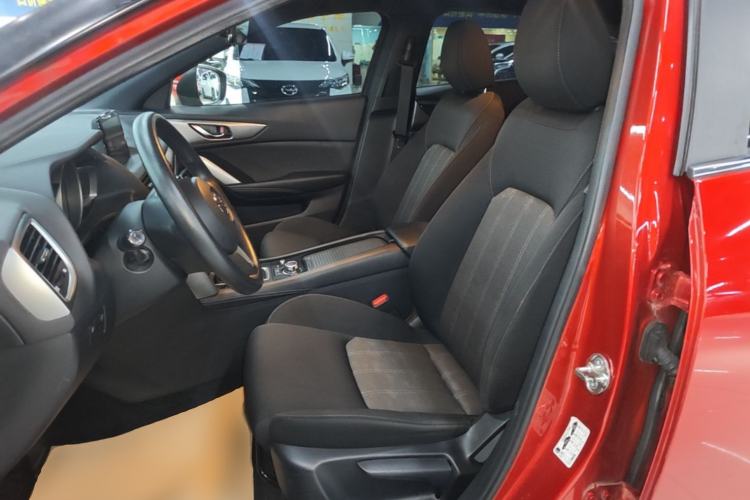 Used Mazda CX-4 2016 2.0L Automatic Two-Wheel Drive Blue Sky Exploration Edition Left Front Seat