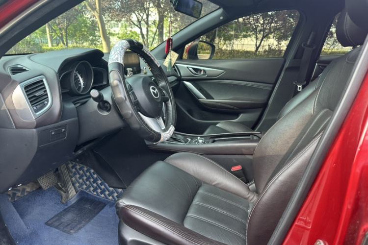 Used Mazda CX-4 2016 2.0L Automatic 2WD Blue Sky Luxury Edition Left Front Seat