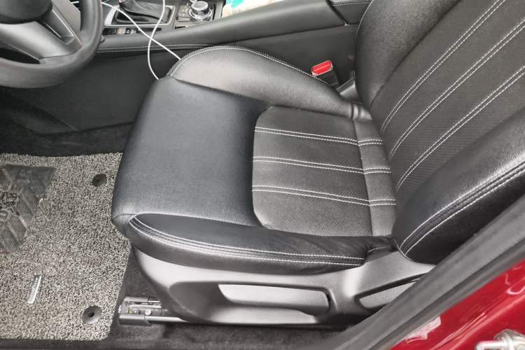 Used Mazda CX-4 2016 2.0L Automatic 2WD Blue Sky Dynamic Edition Left Front Seat
