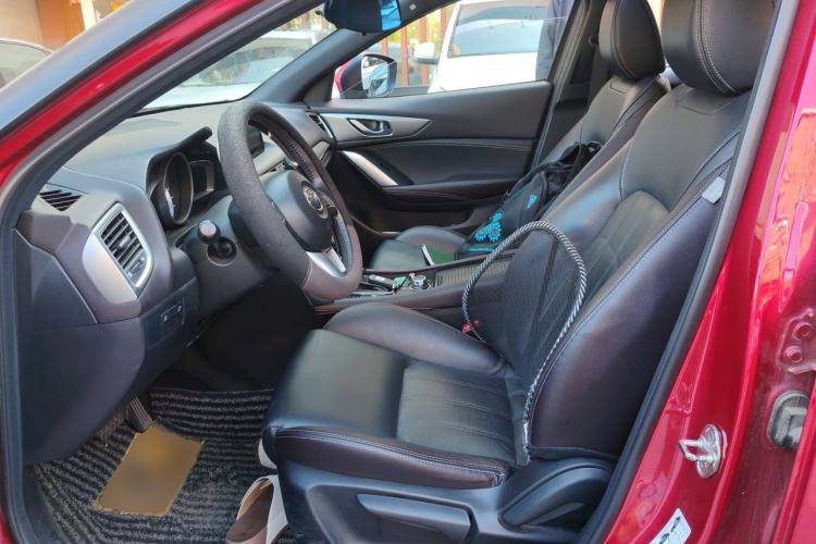 Used Mazda CX-4 2016 2.0L Automatic 2WD Blue Sky Luxury Edition Left Front Seat